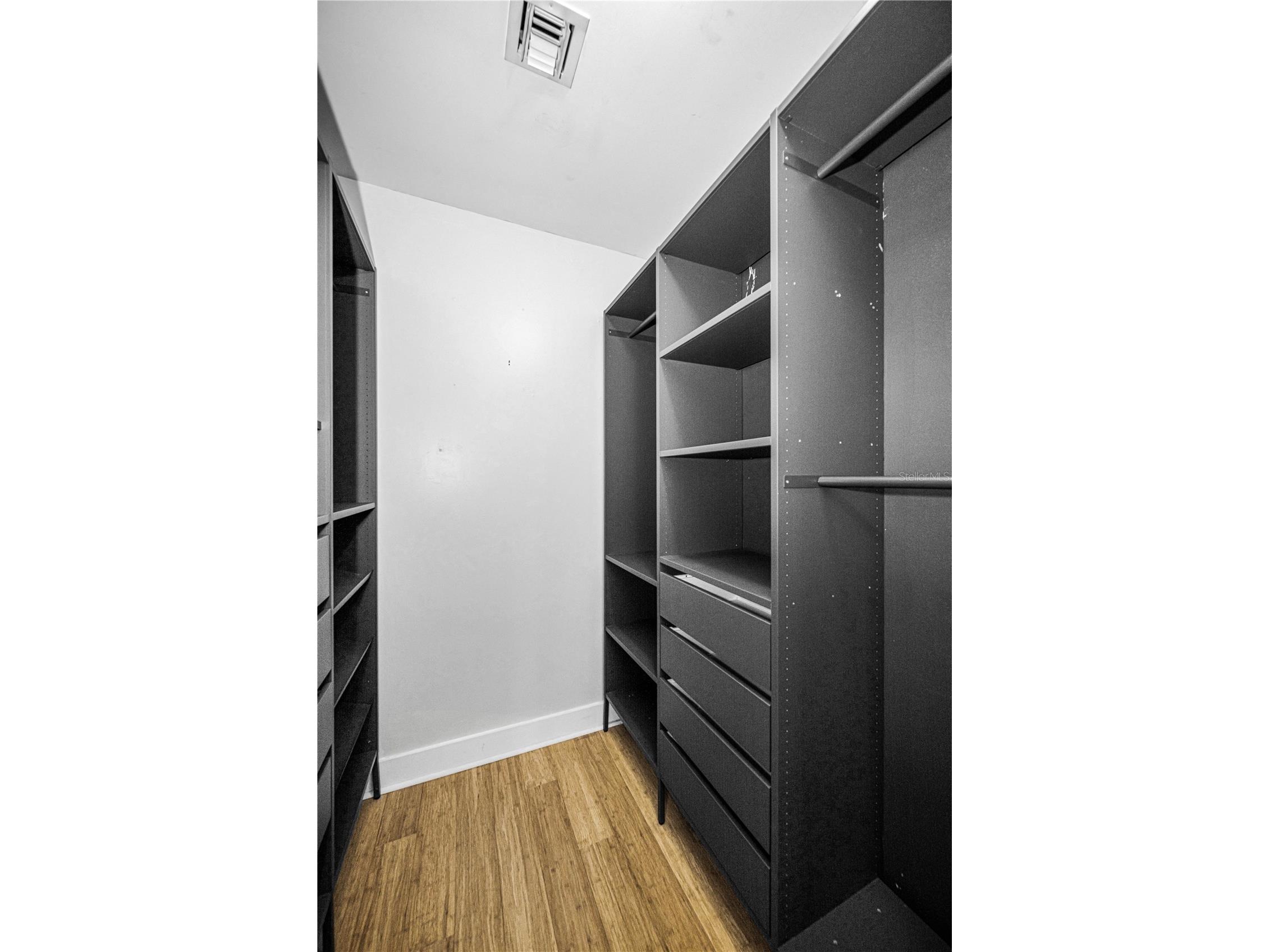 1010 Central Avenue #433 Saint Petersburg FL 33705 TB8516926 image18