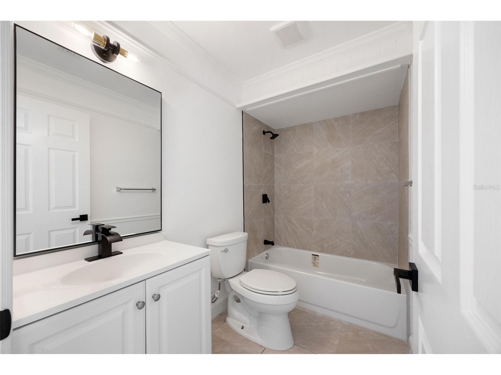 1010 Clearmont Street Sebastian FL 32958 W7886402 image3