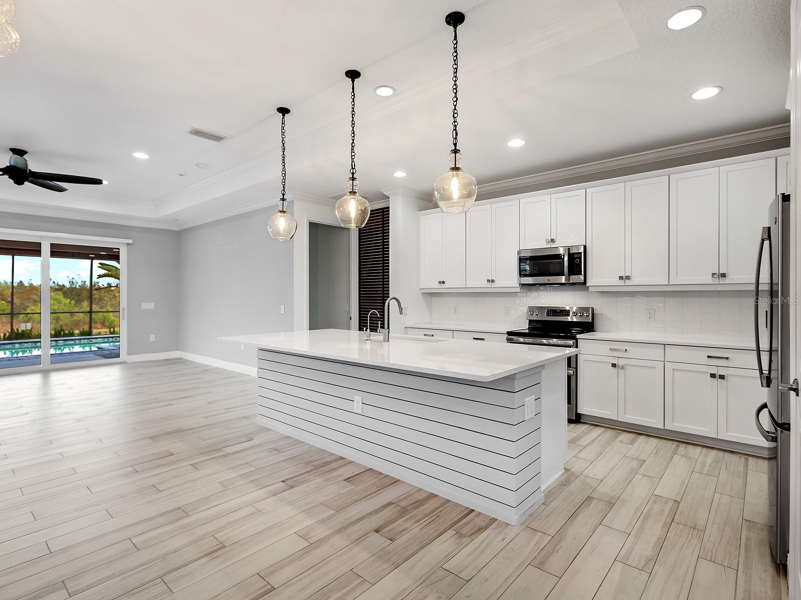 1010 Crosswind Avenue Sarasota FL 34240 A4684499 image11
