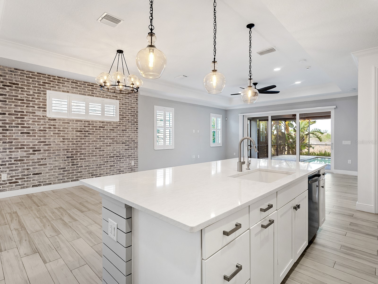 1010 Crosswind Avenue Sarasota FL 34240 A4684499 image12