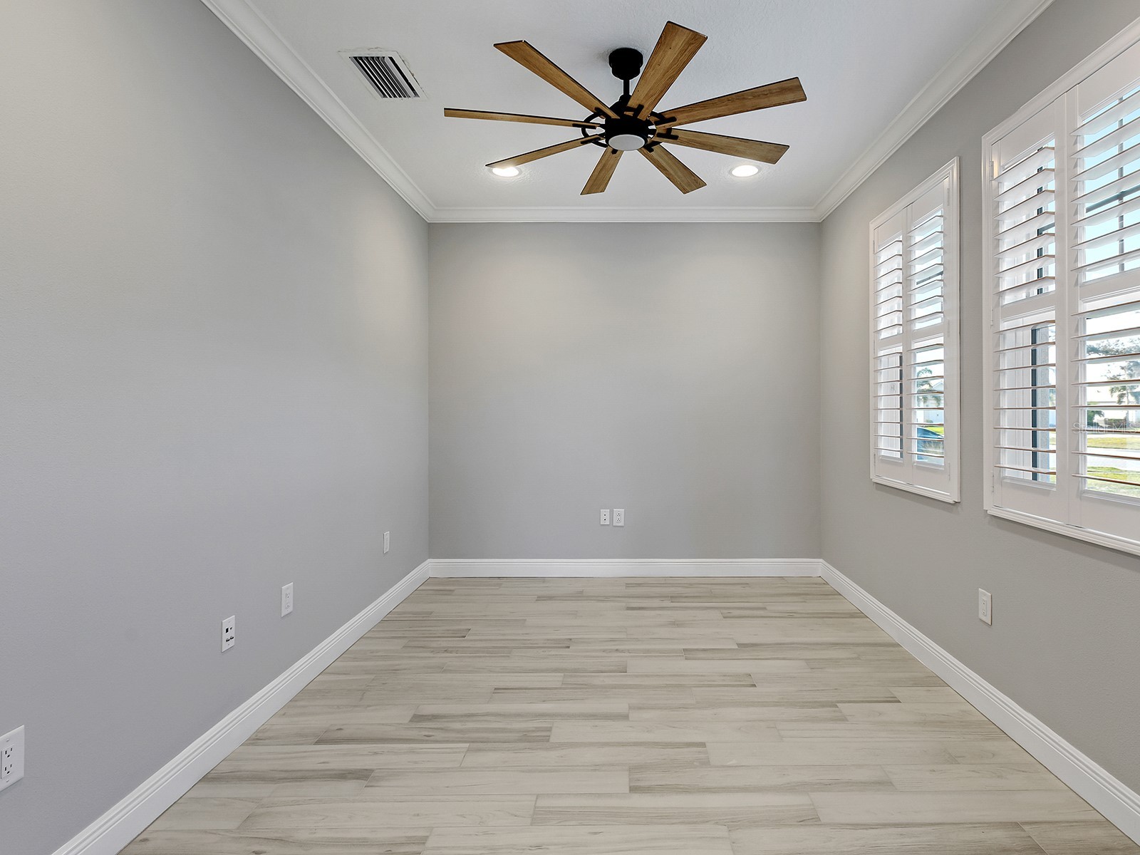 1010 Crosswind Avenue Sarasota FL 34240 A4684499 image20