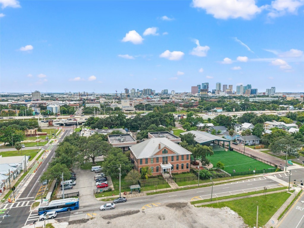 1010 E Columbus Drive Tampa FL 33605 TB8430748 image60
