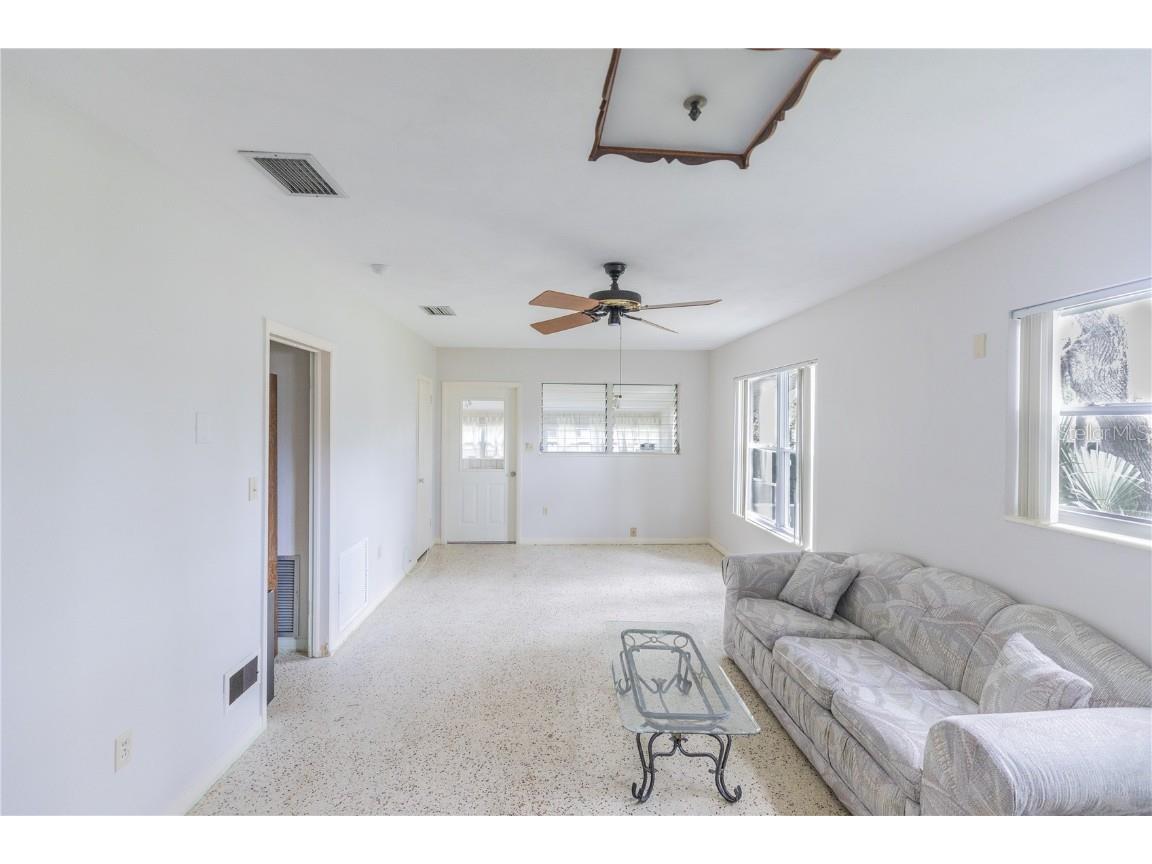 1010 Glenn Ridge Drive Leesburg FL 34748 OM707043 image8