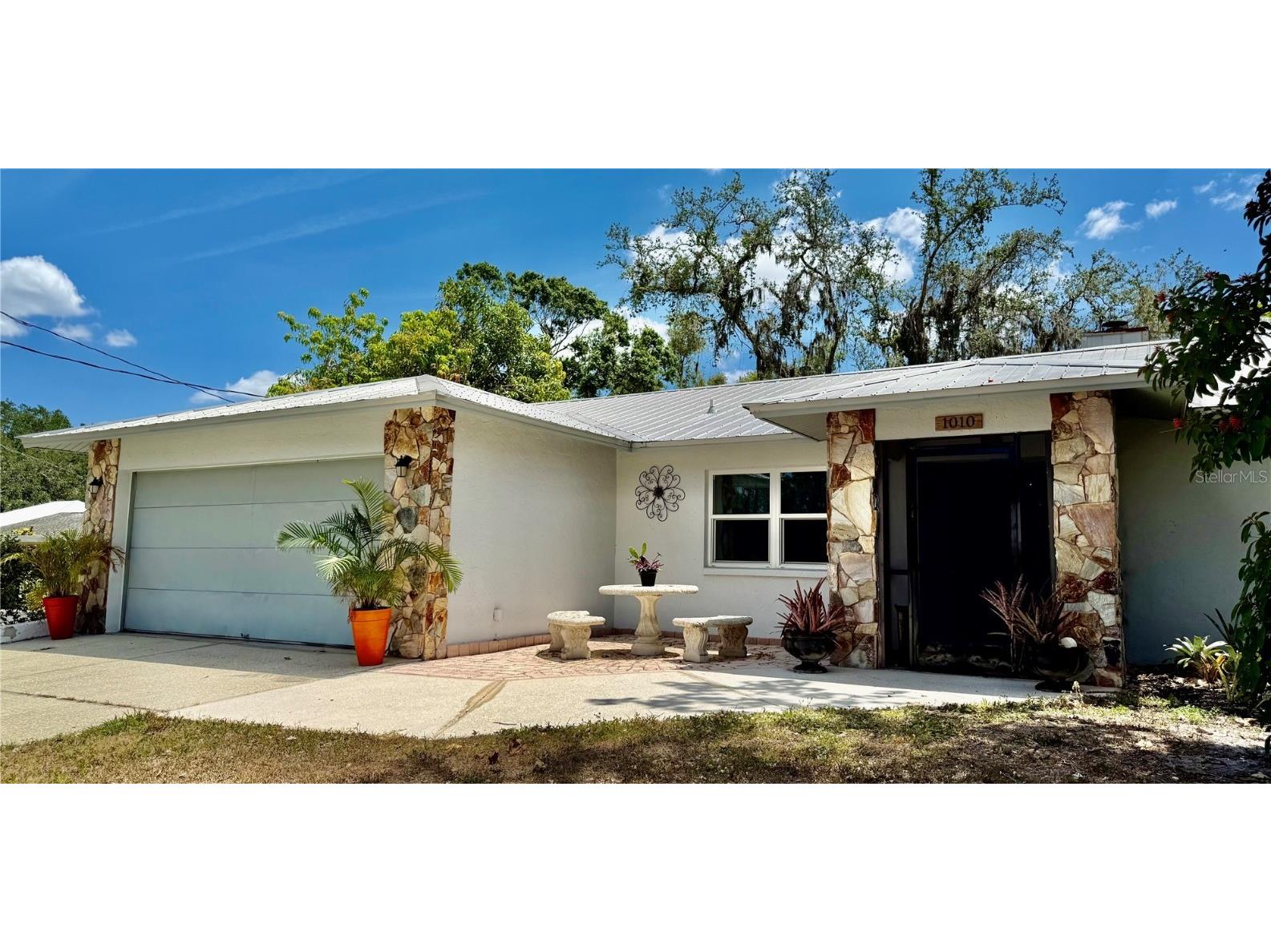 1010 Gun Club Road Sarasota FL 34232 A4648434 image1