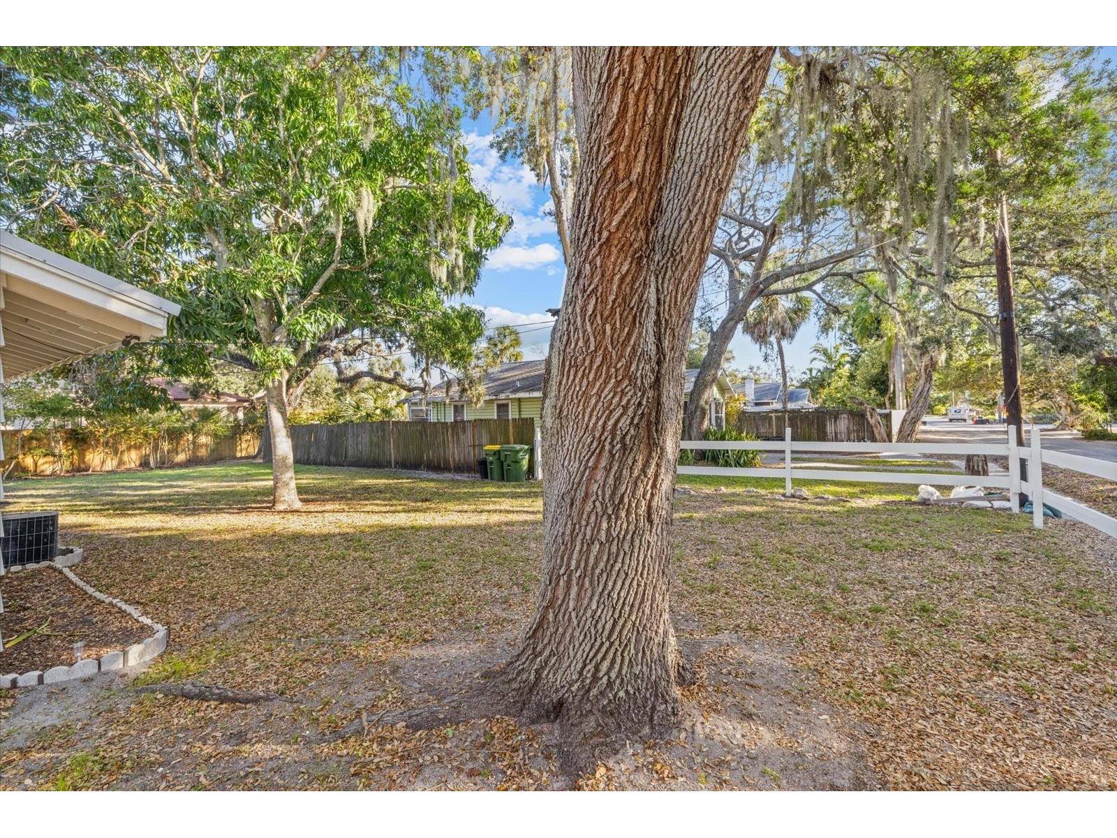 1010 Indian Beach Drive Drive Sarasota FL 34234 - SARASOTA BAY A4680856 image6