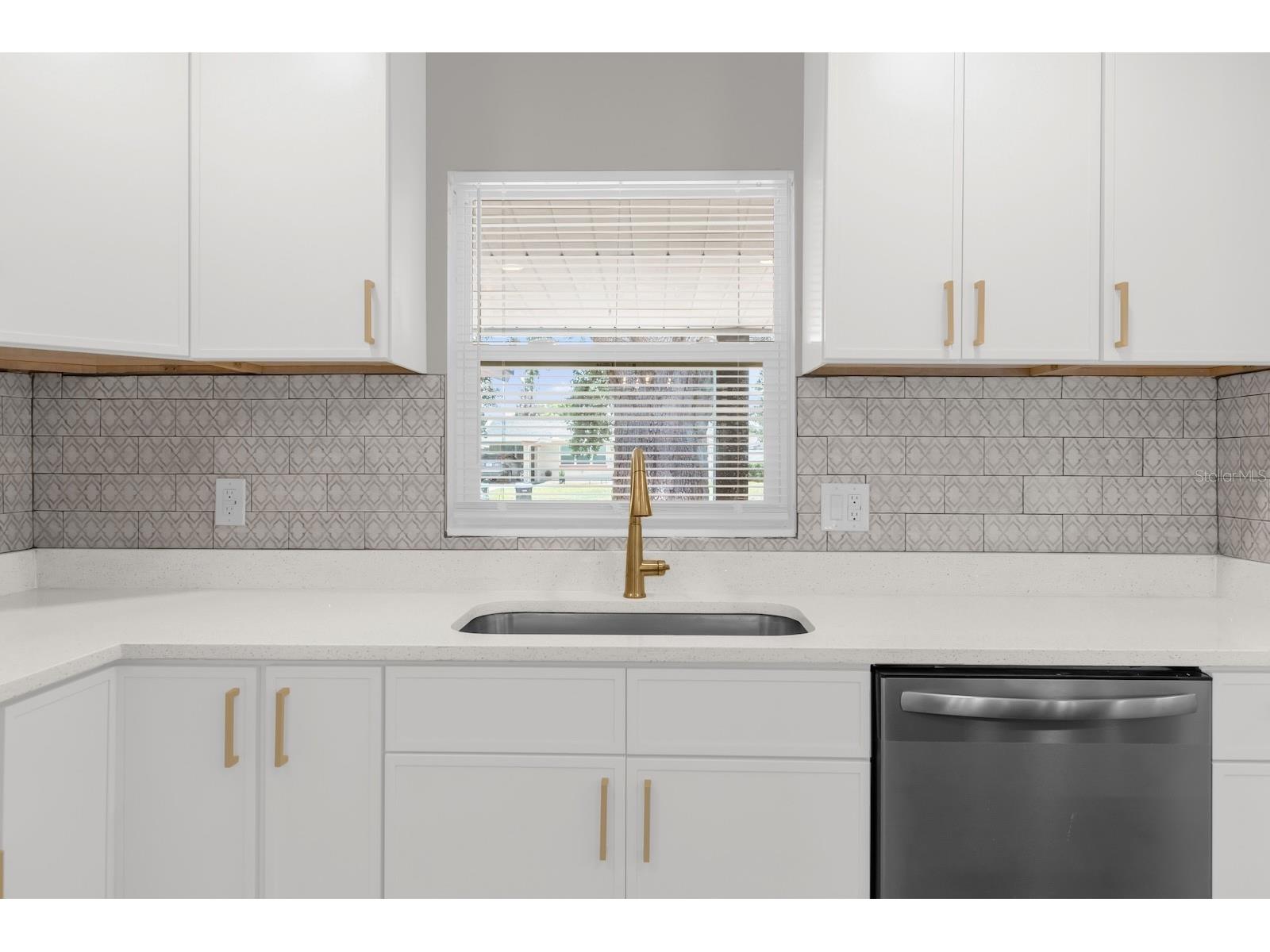 1010 Linton Avenue Orlando FL 32809 O6411874 image6