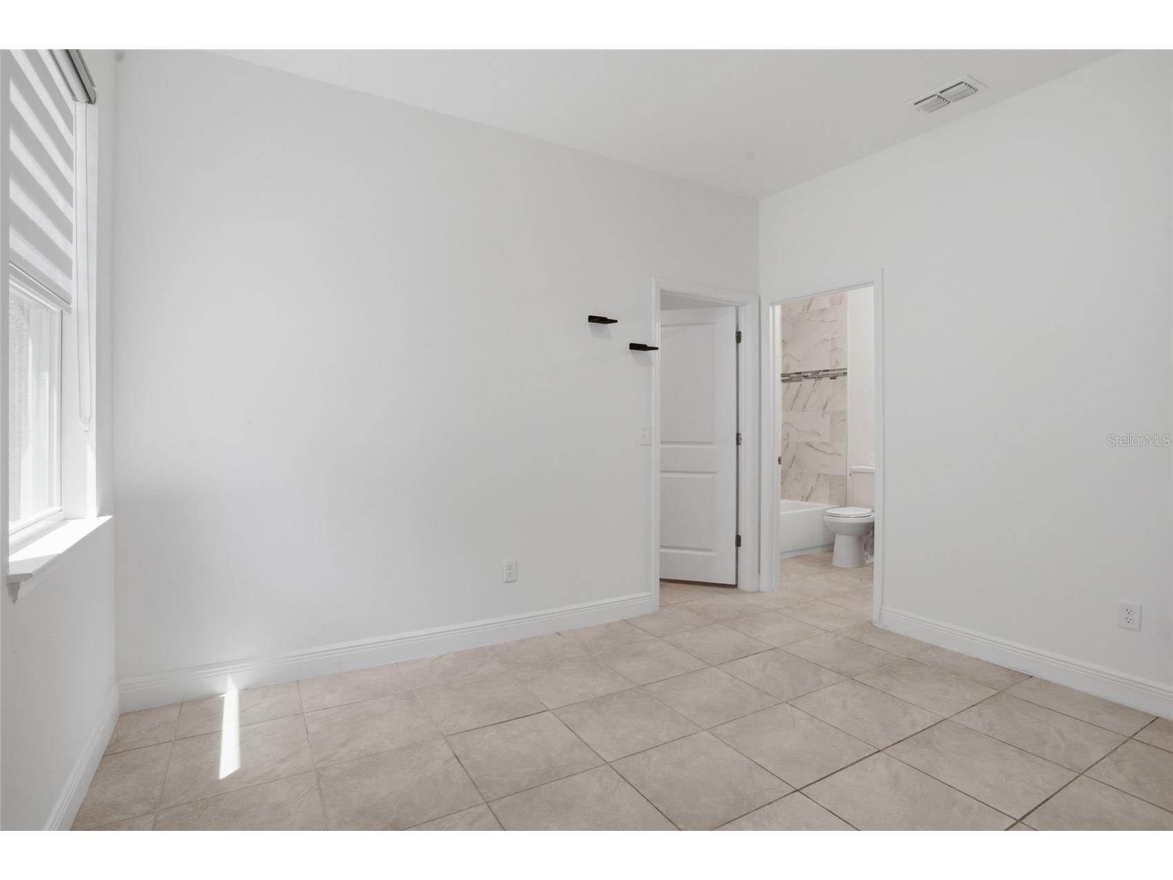 1010 Mayfair Place Kissimmee FL 34758 O6399858 image16
