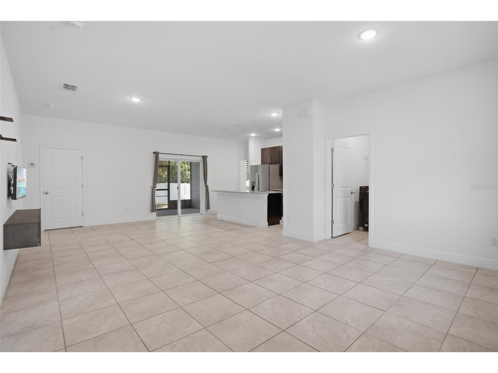 1010 Mayfair Place Kissimmee FL 34758 O6399858 image3