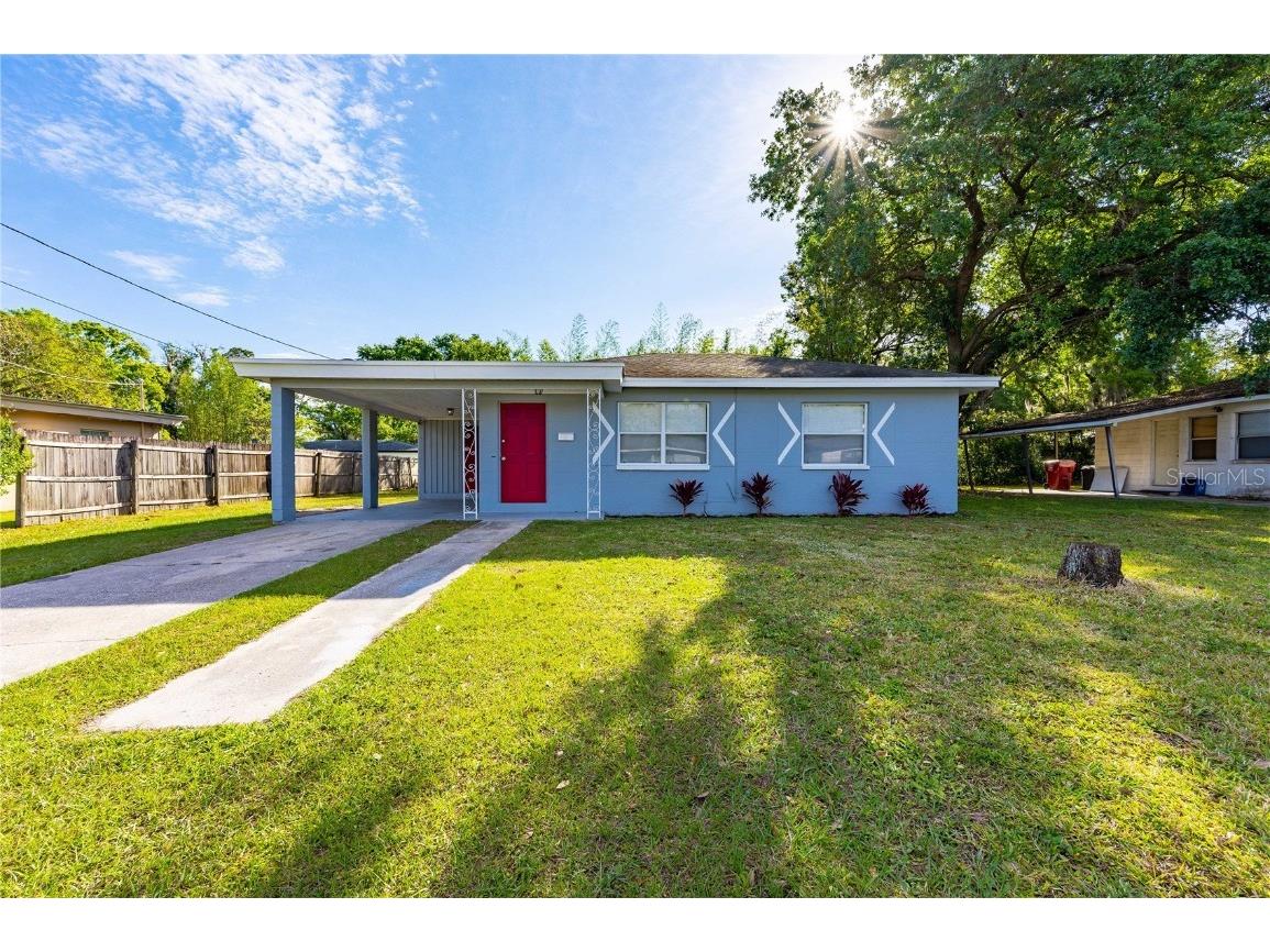 1010 N Palm Drive Plant City FL 33563 T3434502 image1