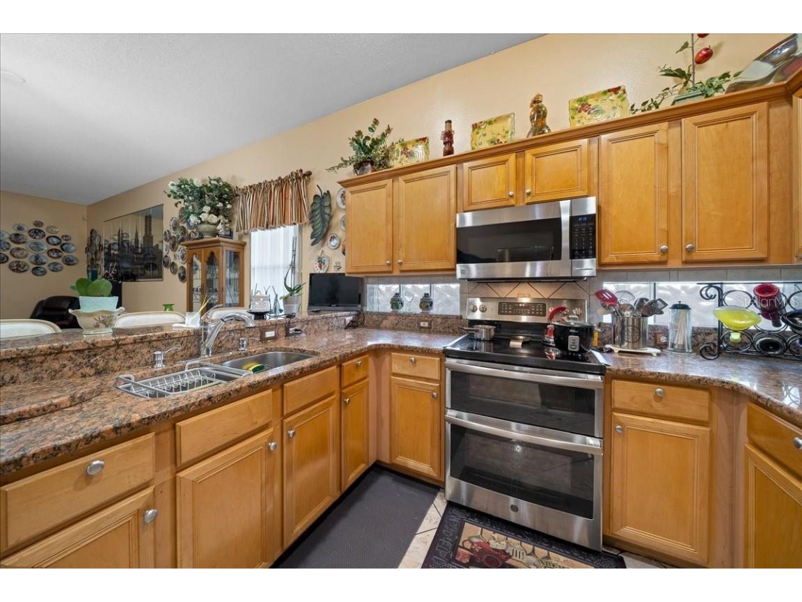 1010 Raining Meadows Lane Orlando FL 32824 OM712437 image16