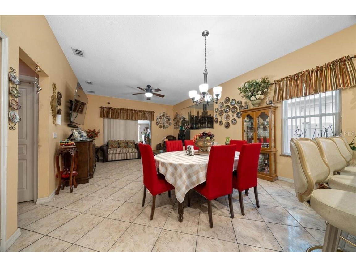 1010 Raining Meadows Lane Orlando FL 32824 OM712437 image18