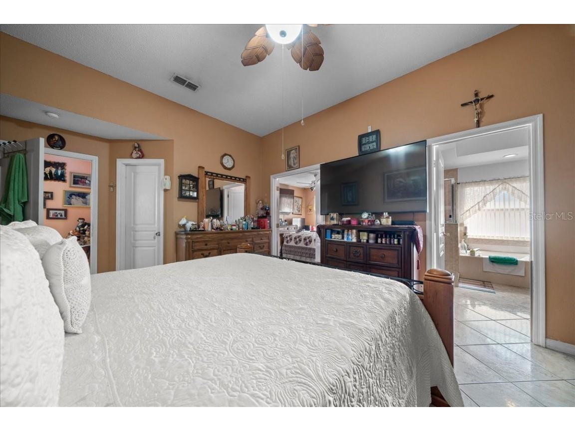 1010 Raining Meadows Lane Orlando FL 32824 OM712437 image26