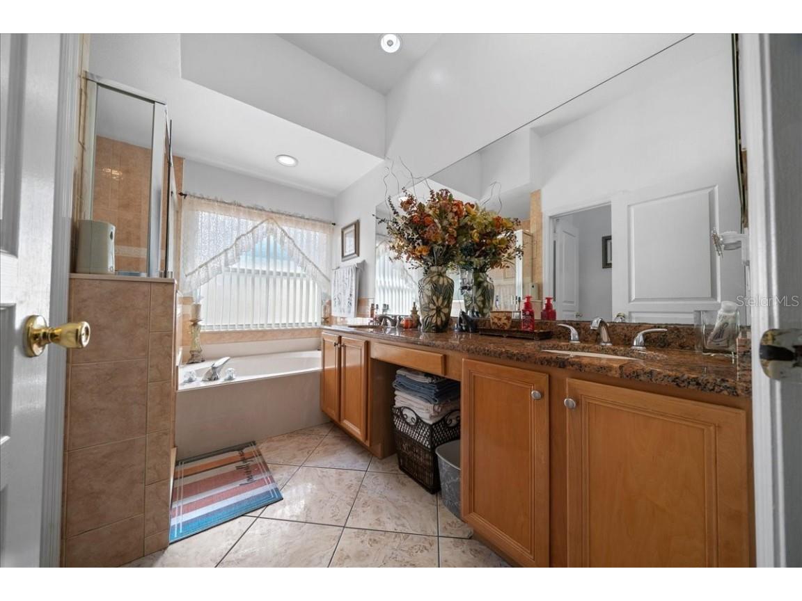 1010 Raining Meadows Lane Orlando FL 32824 OM712437 image27