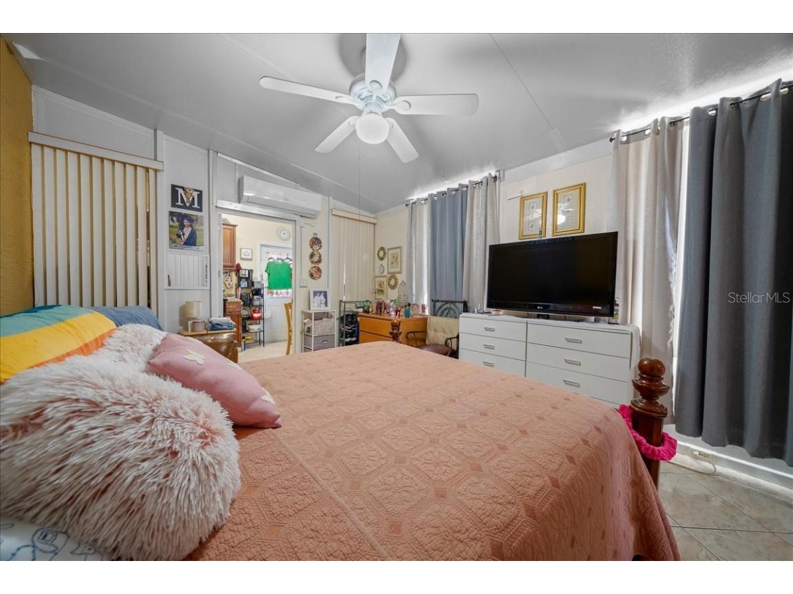 1010 Raining Meadows Lane Orlando FL 32824 OM712437 image42