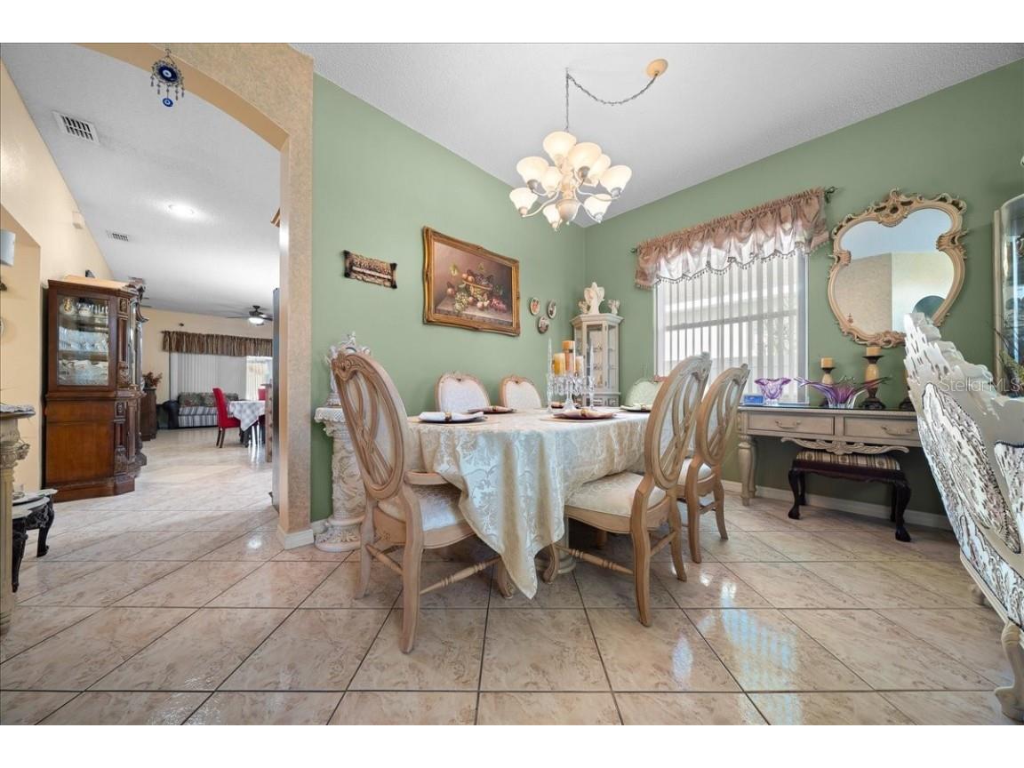 1010 Raining Meadows Lane Orlando FL 32824 OM712437 image9