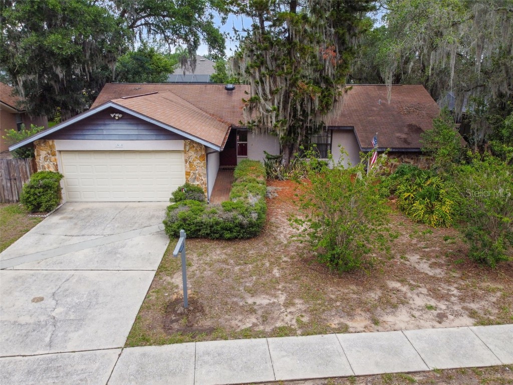 1010 Riflecrest Avenue Valrico FL 33594 U8201701 image1