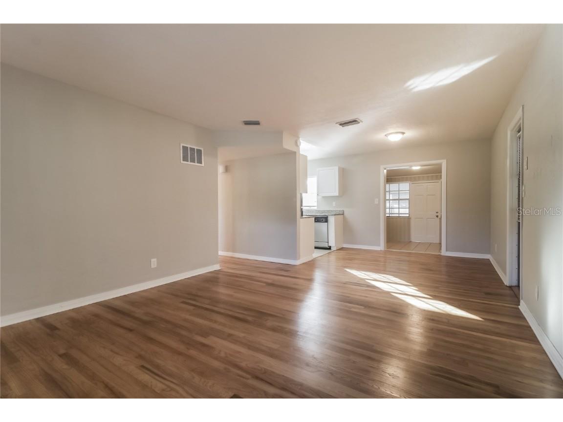 1010 Sierra Lane Orlando FL 32807 TB8439951 image3