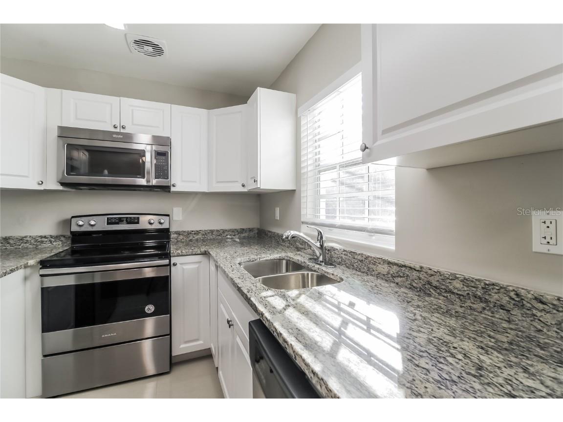 1010 Sierra Lane Orlando FL 32807 TB8439951 image4