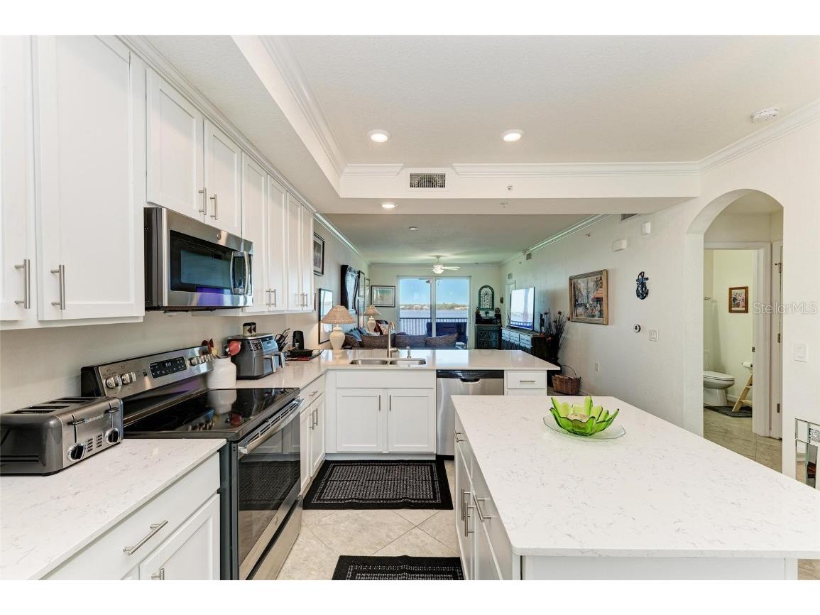 1010 Tidewater Shores Loop #304 Bradenton FL 34208 - MANATEE RIVER A4665351 image15