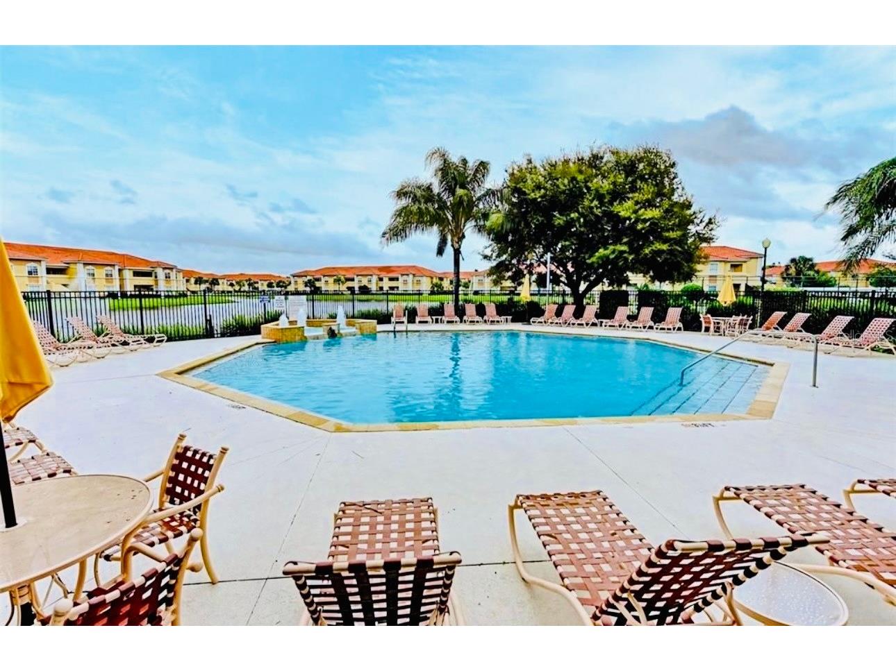 1010 Villagio Circle #104 Sarasota FL 34237 A4677523 image4