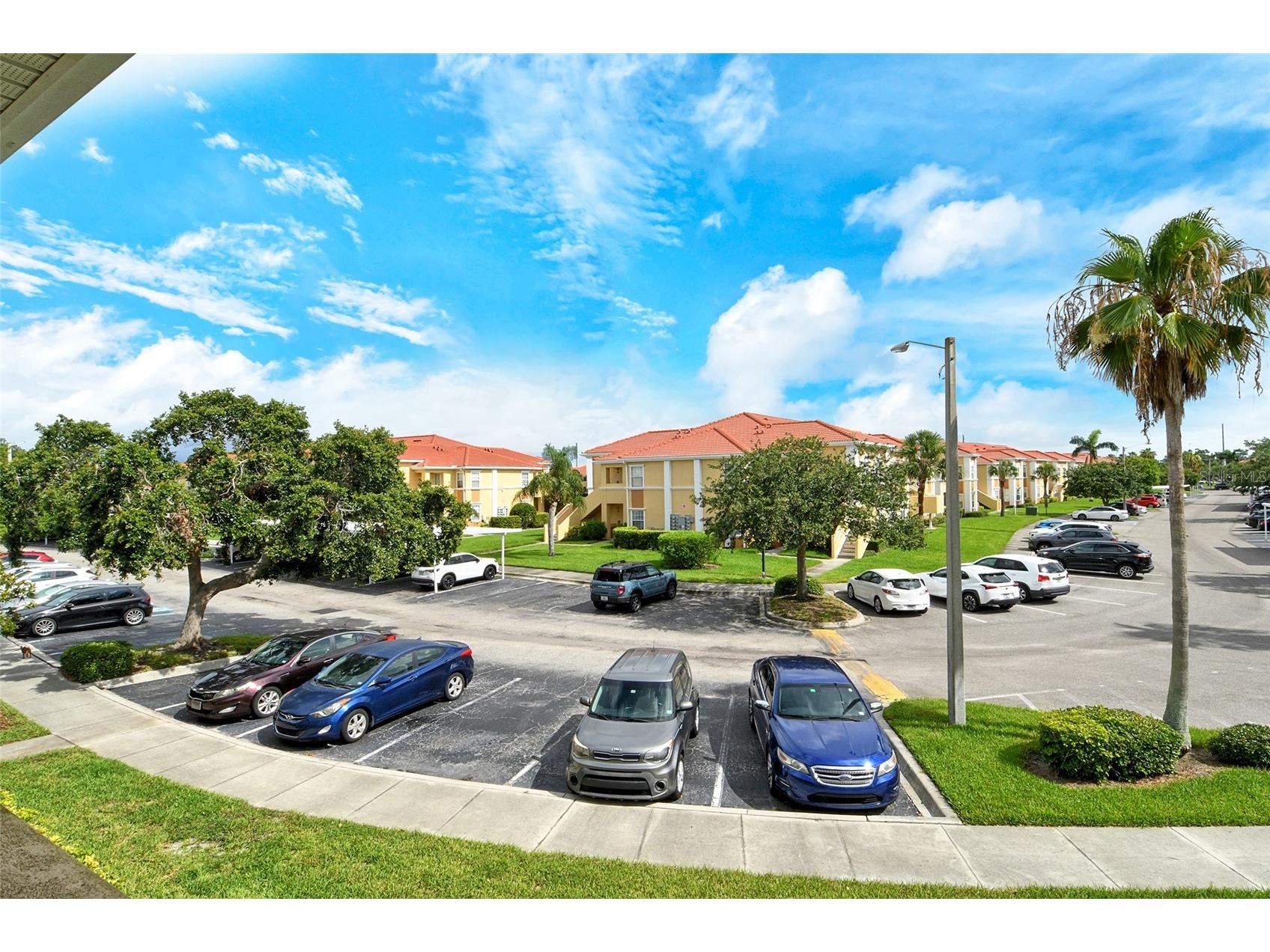 1010 Villagio Circle #201 Sarasota FL 34237 A4697851 image10