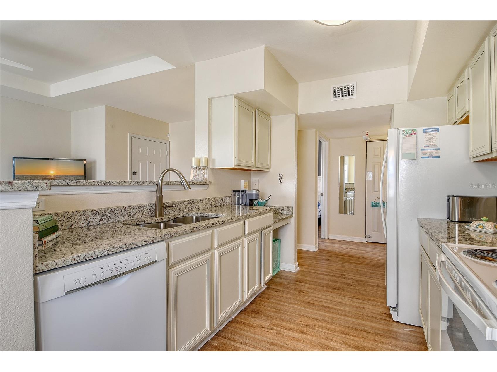 1010 Villagio Circle #201 Sarasota FL 34237 A4697851 image13