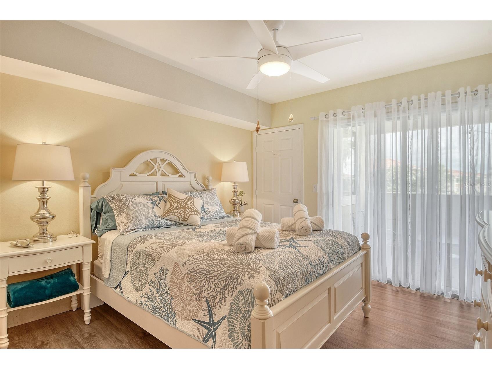 1010 Villagio Circle #201 Sarasota FL 34237 A4697851 image17