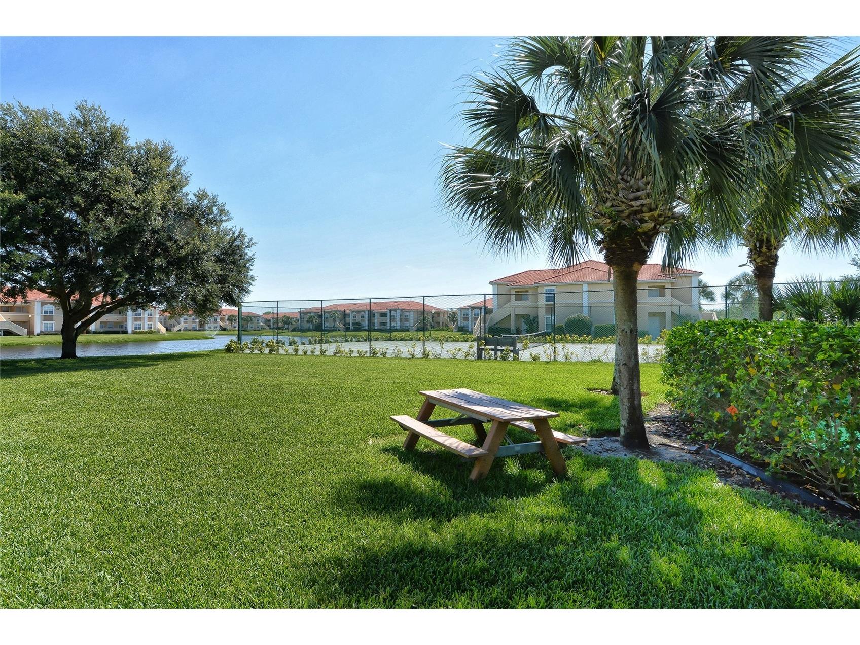 1010 Villagio Circle #201 Sarasota FL 34237 A4697851 image44