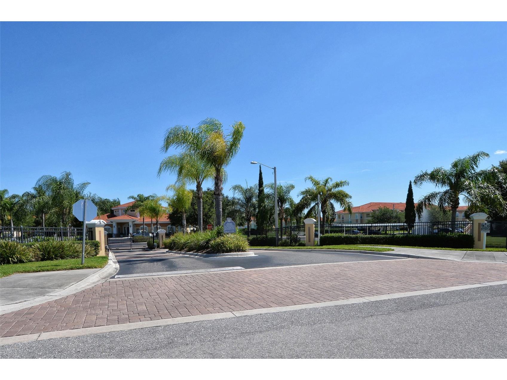 1010 Villagio Circle #201 Sarasota FL 34237 A4697851 image48
