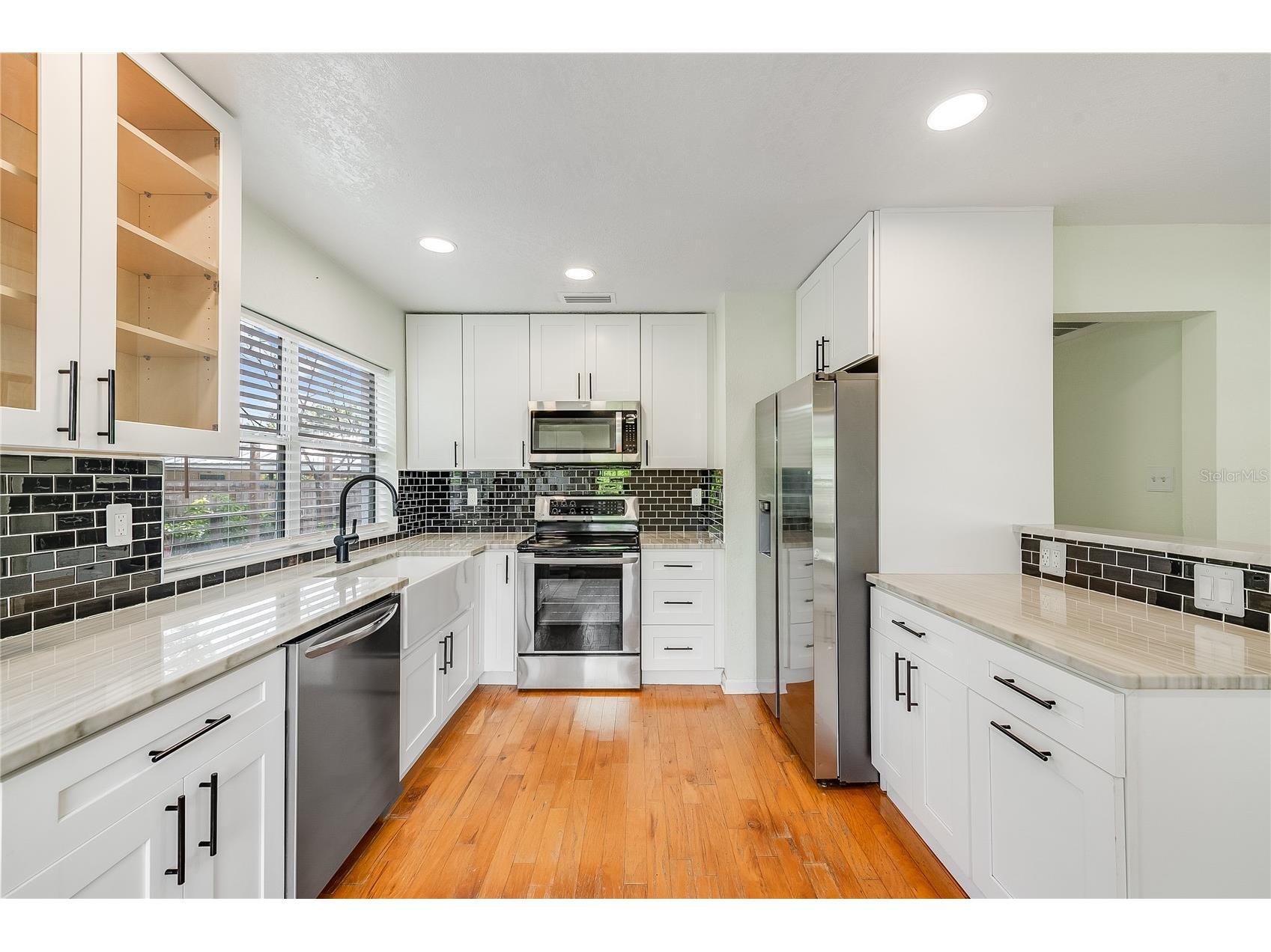 1010 W Berry Avenue Tampa FL 33603 TB8527927 image10