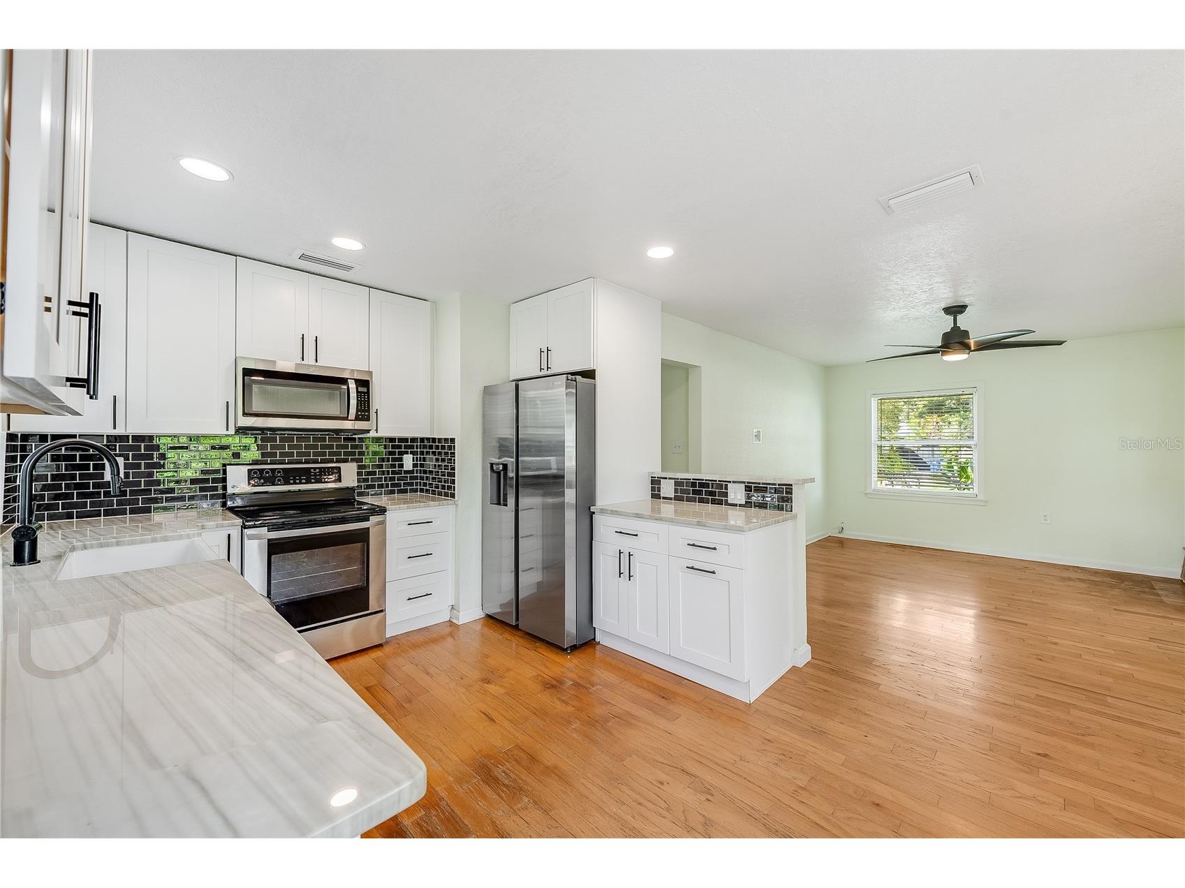 1010 W Berry Avenue Tampa FL 33603 TB8527927 image13