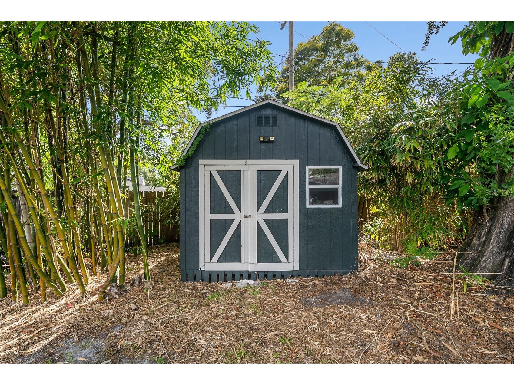 1010 W Berry Avenue Tampa FL 33603 TB8527927 image30