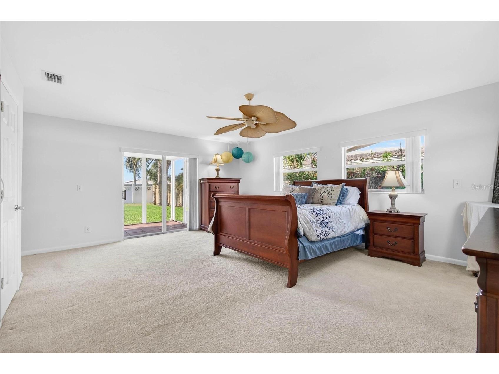 10100 Commodore Drive Seminole FL 33776 TB8491402 image28