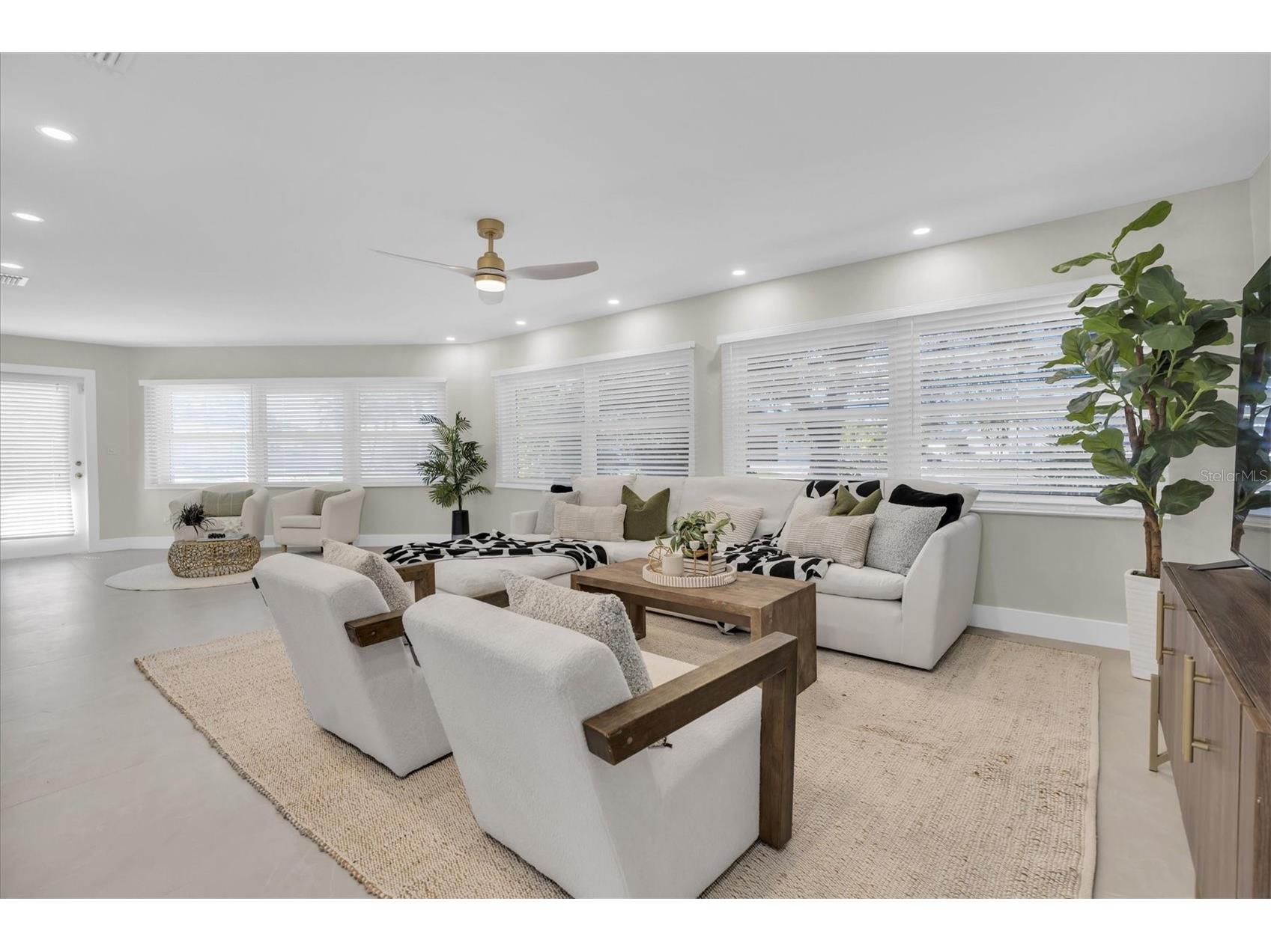 10100 Paradise Boulevard Treasure Island FL 33706 TB8471948 image12