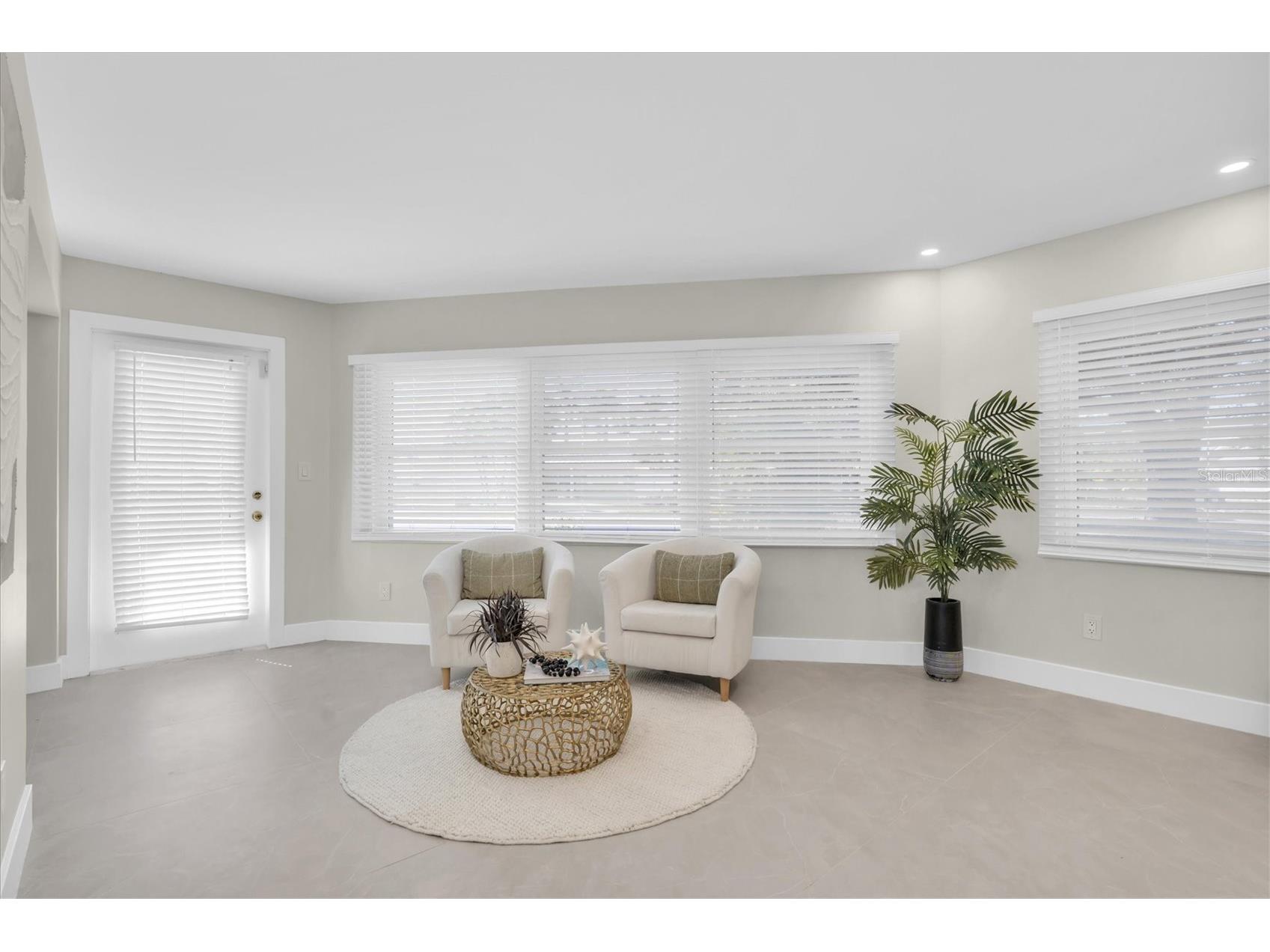 10100 Paradise Boulevard Treasure Island FL 33706 TB8471948 image15