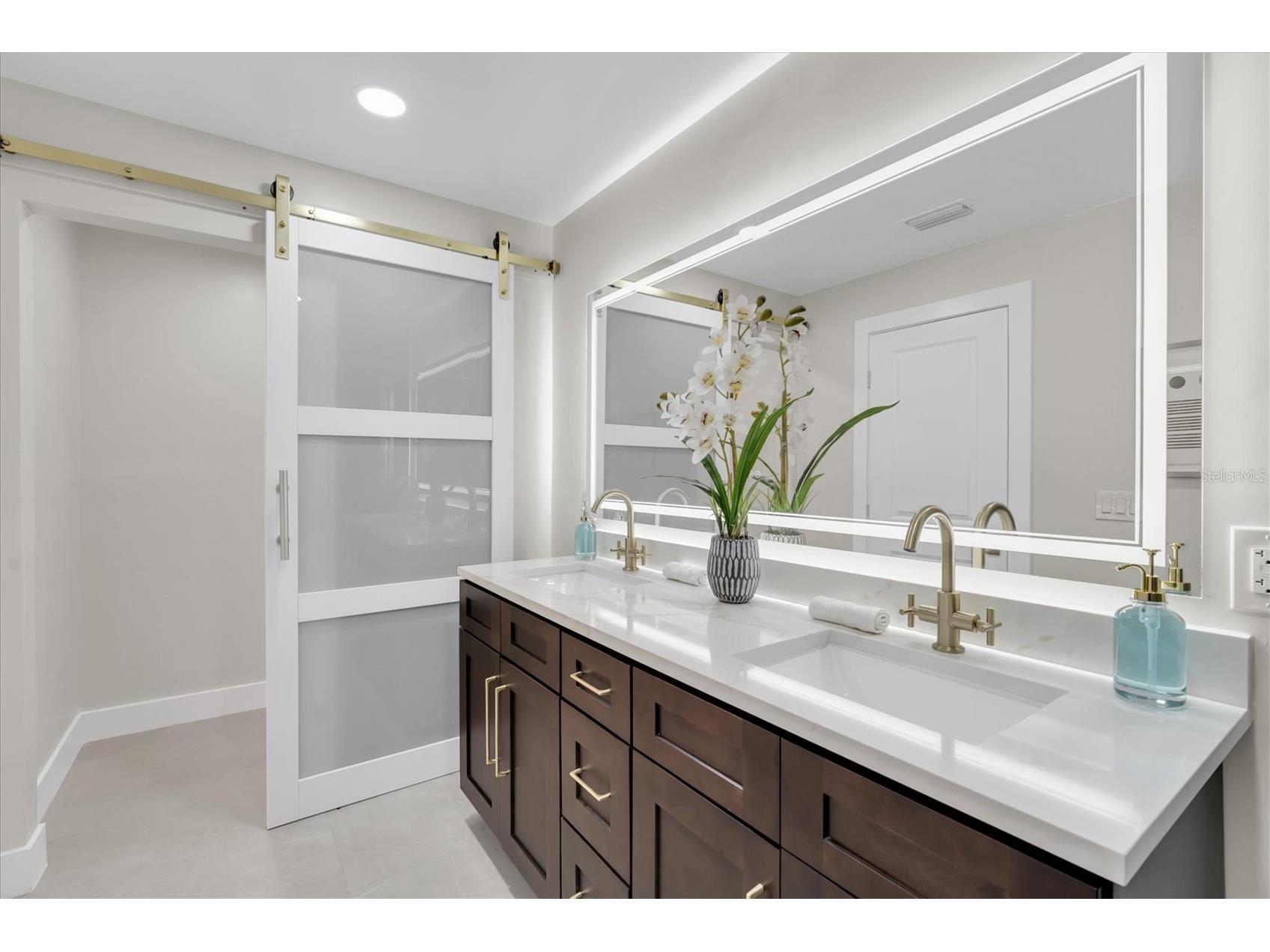 10100 Paradise Boulevard Treasure Island FL 33706 TB8471948 image21