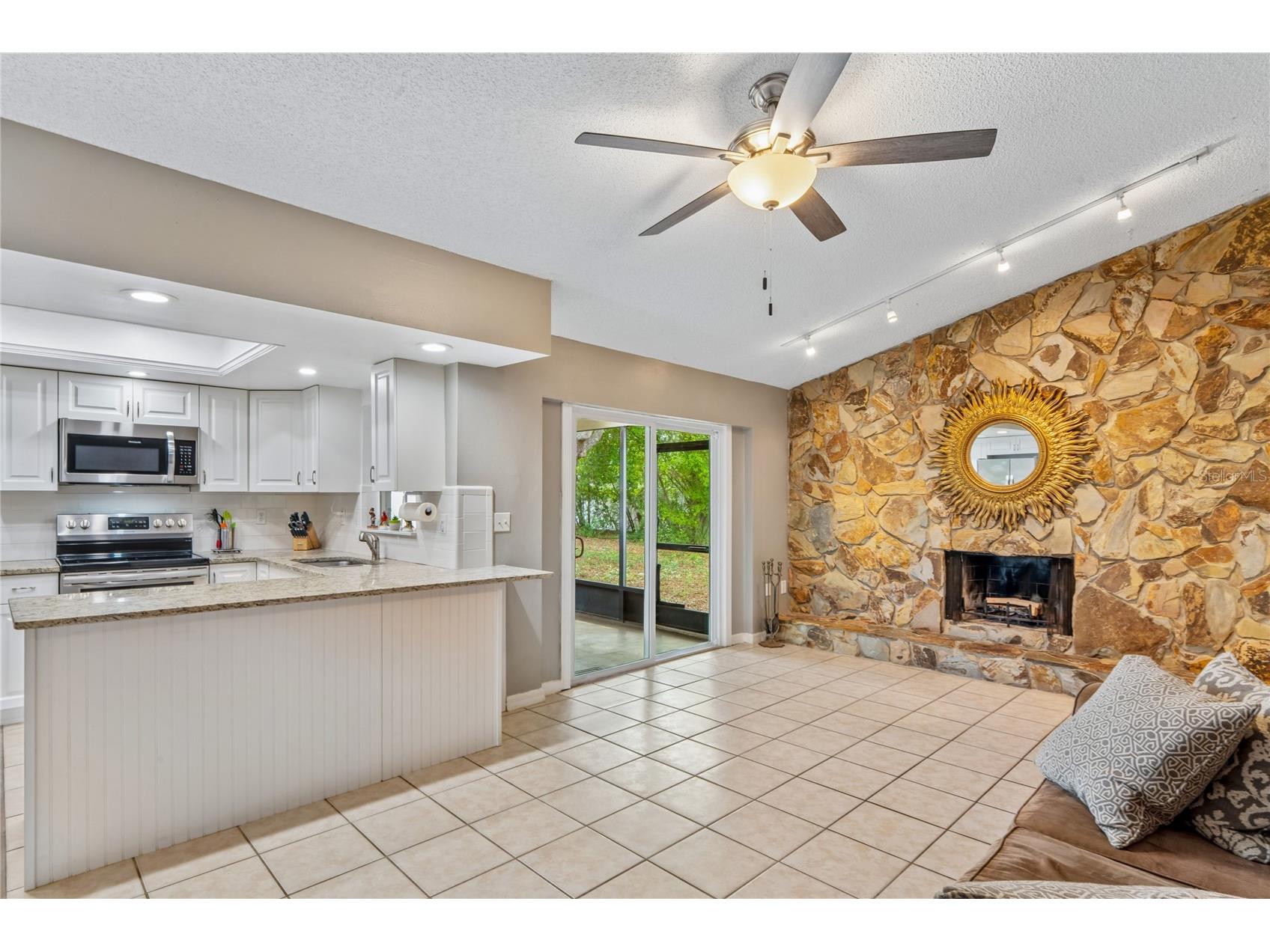 10100 Vancouver Road Spring Hill FL 34608 W7885649 image3
