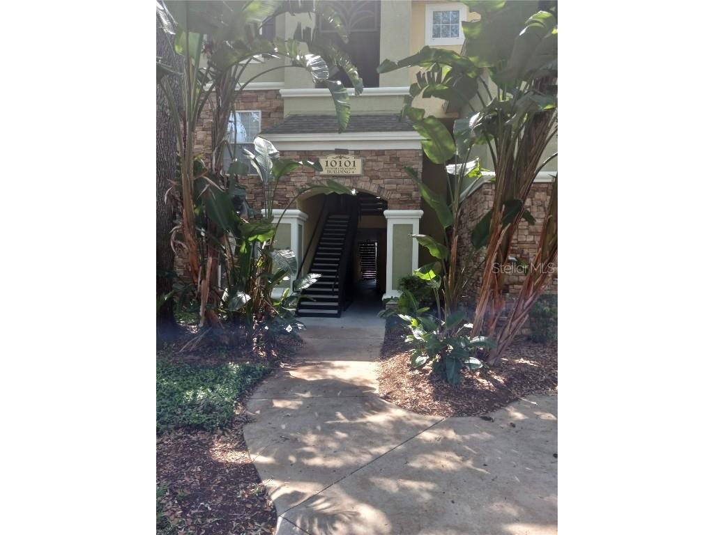 10101 Courtney Palms Boulevard #303 Tampa FL 33619 T3504748 image1