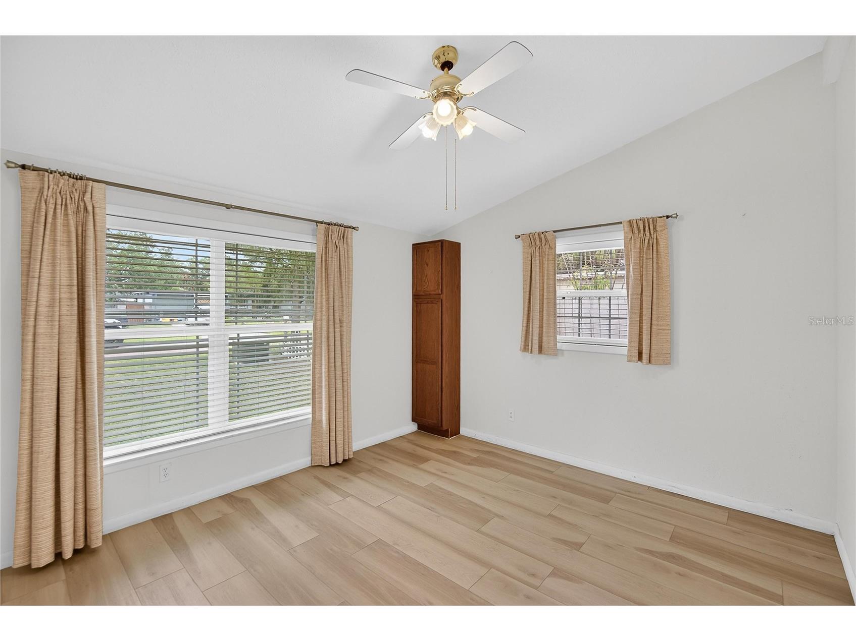 10101 Mariposa Place Tampa FL 33619 TB8494593 image12