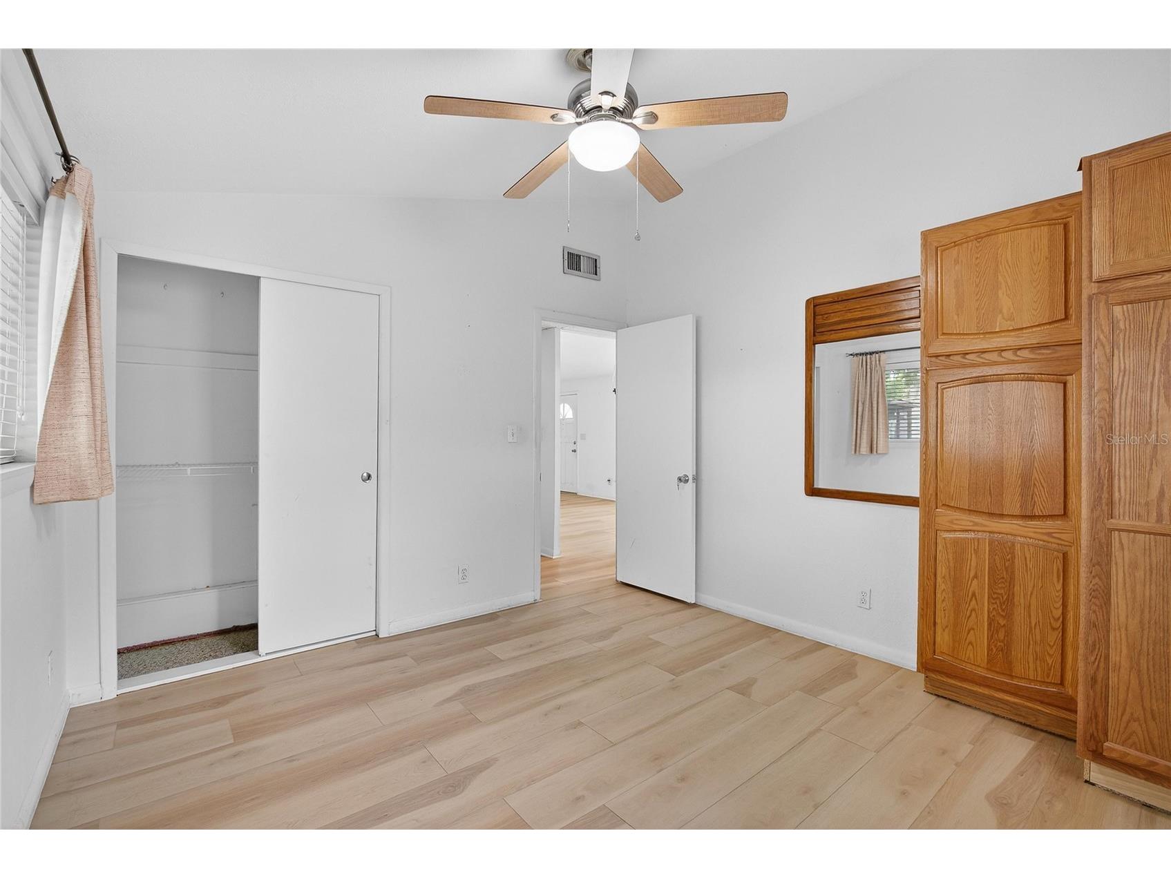 10101 Mariposa Place Tampa FL 33619 TB8494593 image19