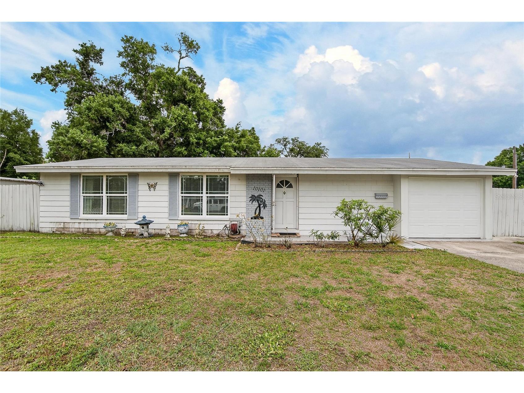 10101 Mariposa Place Tampa FL 33619 TB8494593 image2