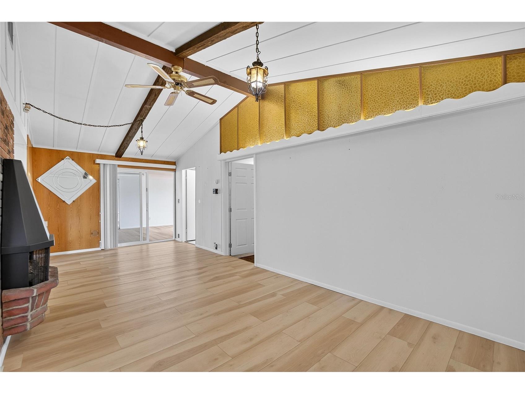 10101 Mariposa Place Tampa FL 33619 TB8494593 image21