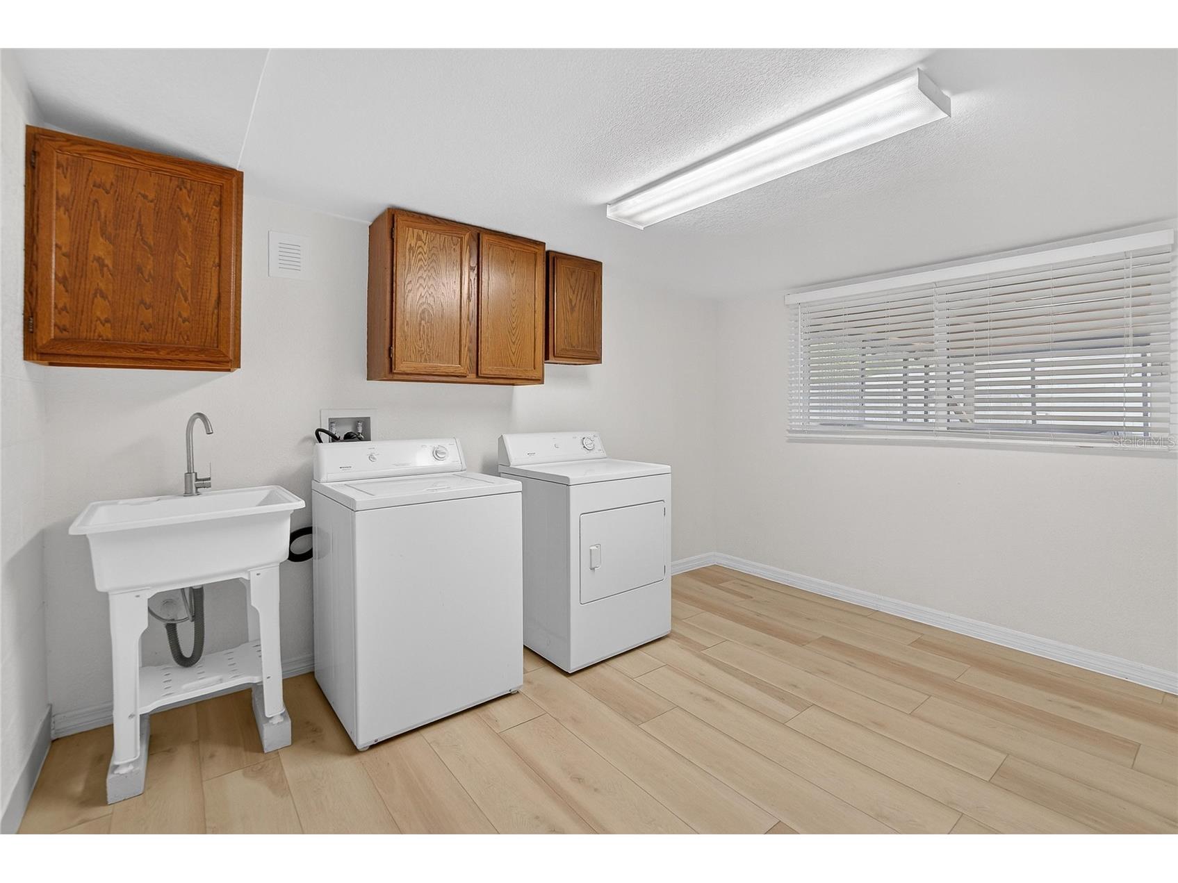 10101 Mariposa Place Tampa FL 33619 TB8494593 image29
