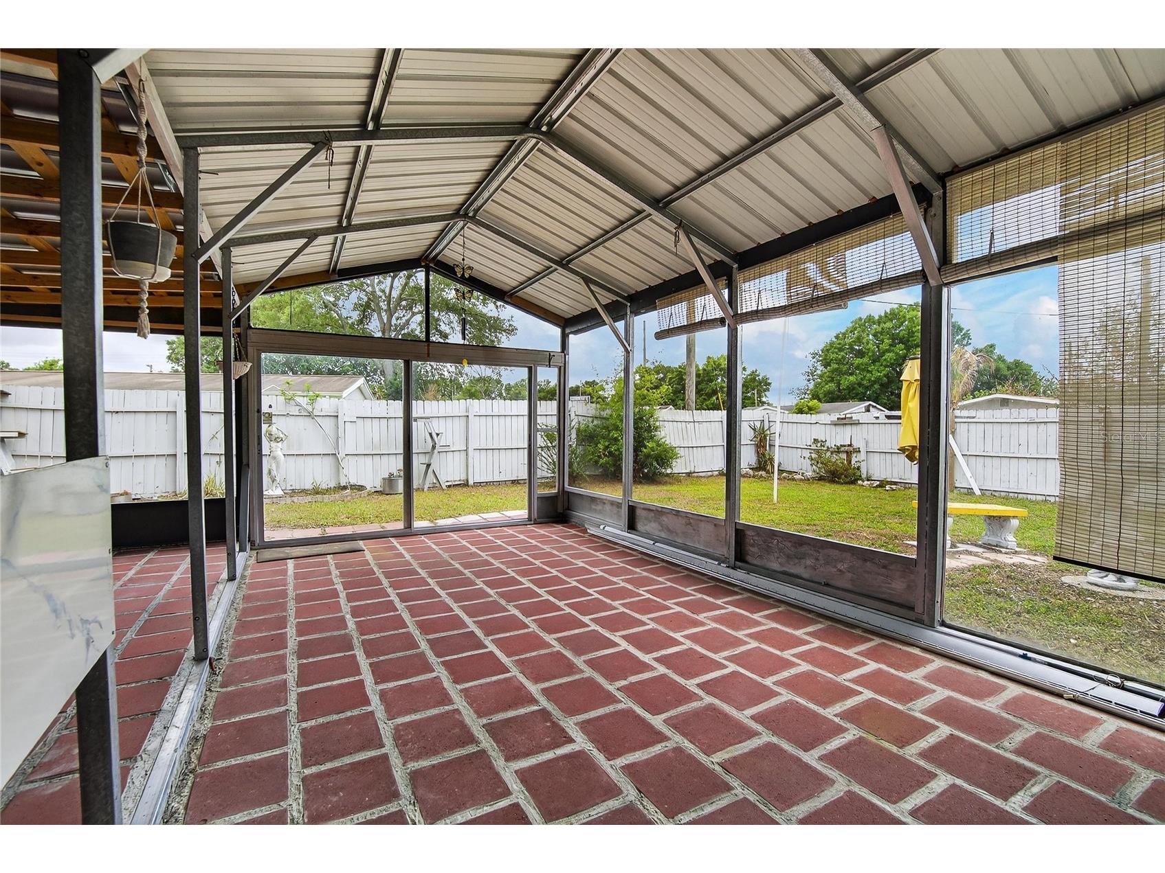 10101 Mariposa Place Tampa FL 33619 TB8494593 image38