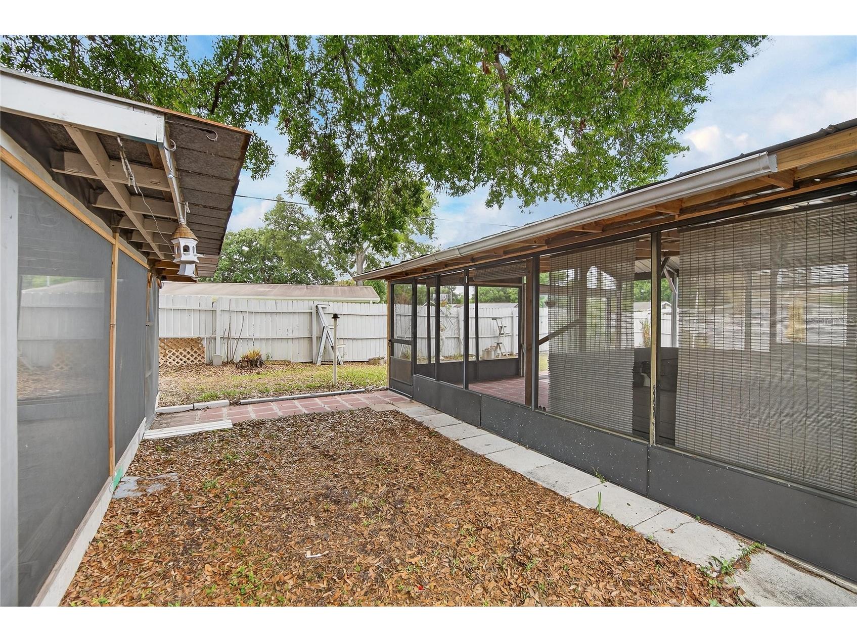 10101 Mariposa Place Tampa FL 33619 TB8494593 image45