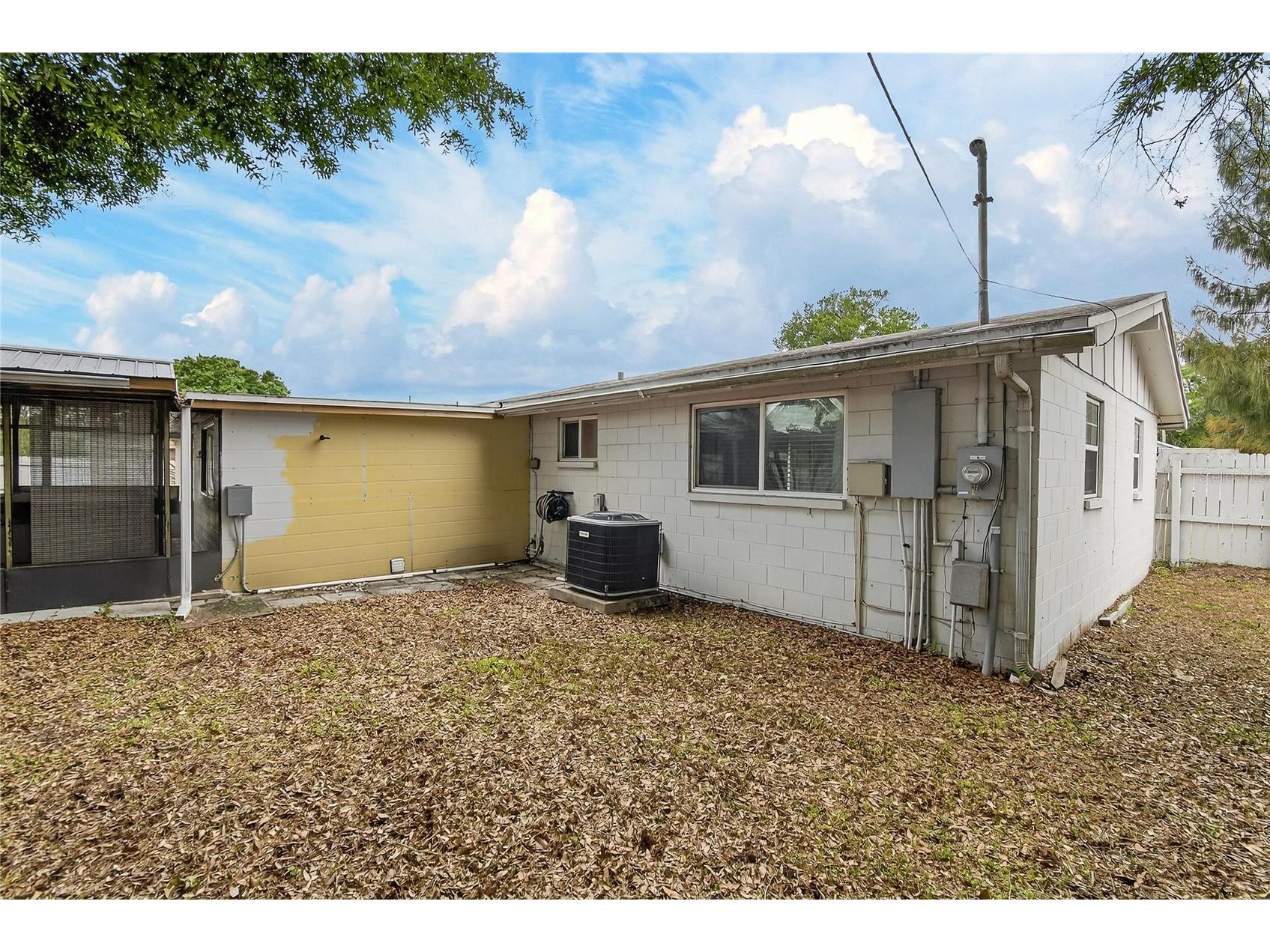 10101 Mariposa Place Tampa FL 33619 TB8494593 image46