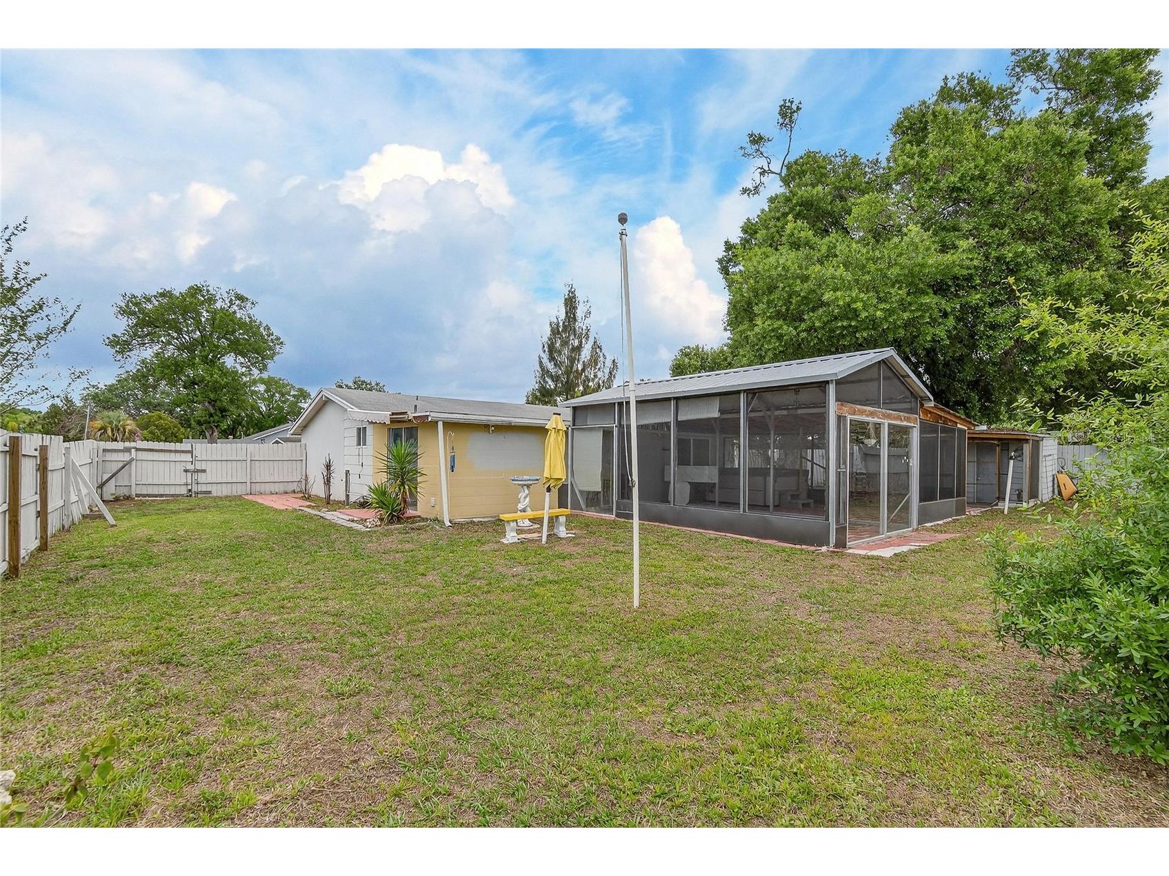 10101 Mariposa Place Tampa FL 33619 TB8494593 image50