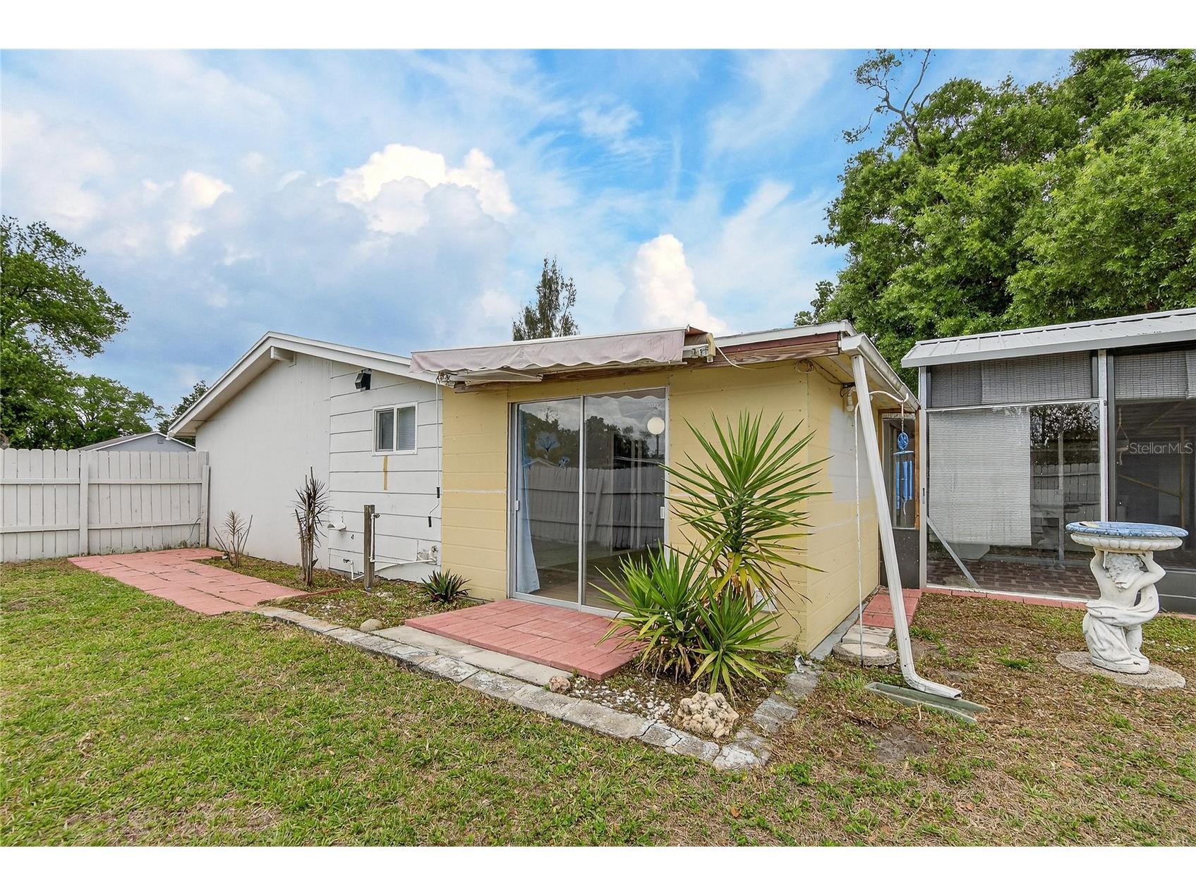 10101 Mariposa Place Tampa FL 33619 TB8494593 image51