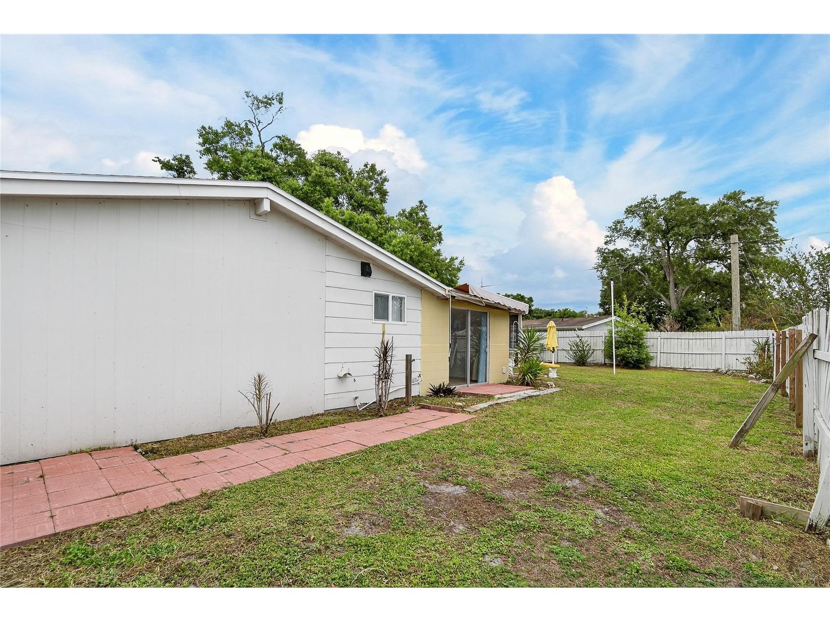 10101 Mariposa Place Tampa FL 33619 TB8494593 image52