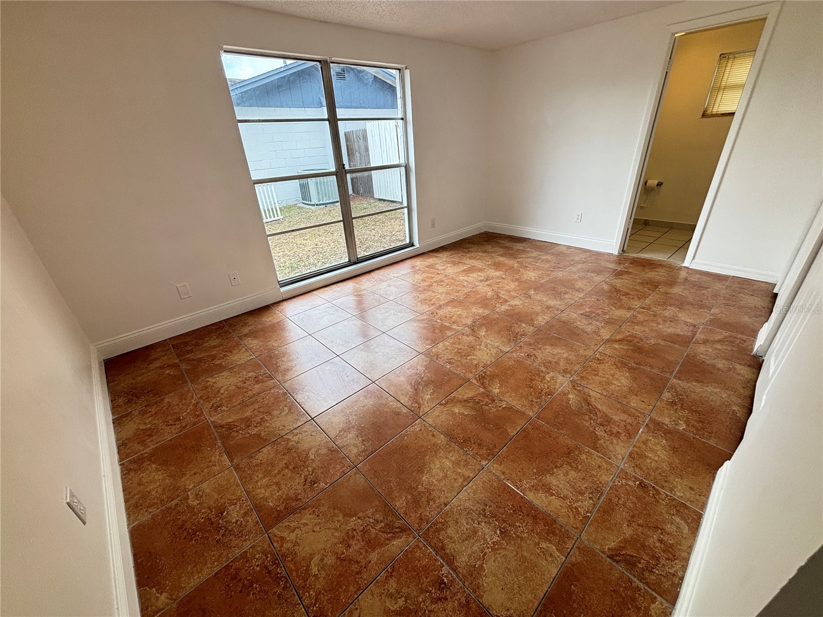 10101 Springtree Court Tampa FL 33615 A4674458 image19